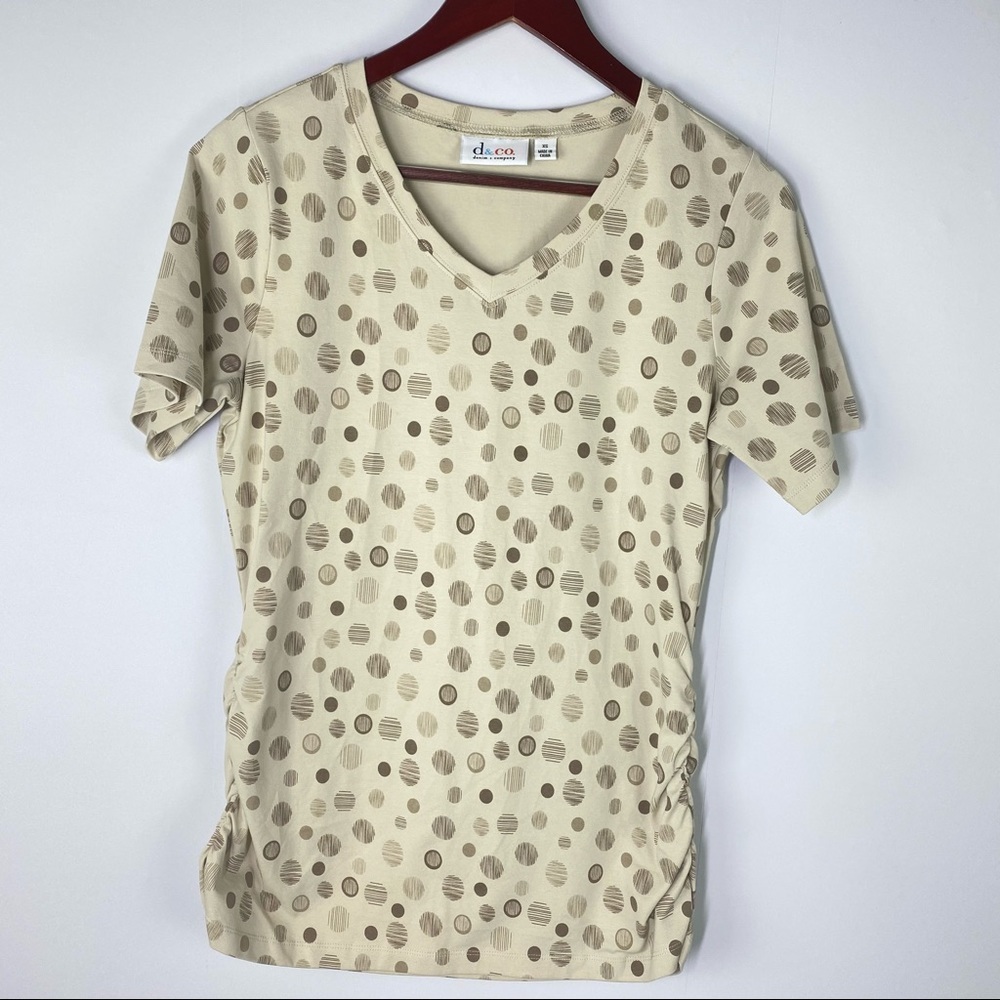 NWOT Denim and Company VNeck Tee